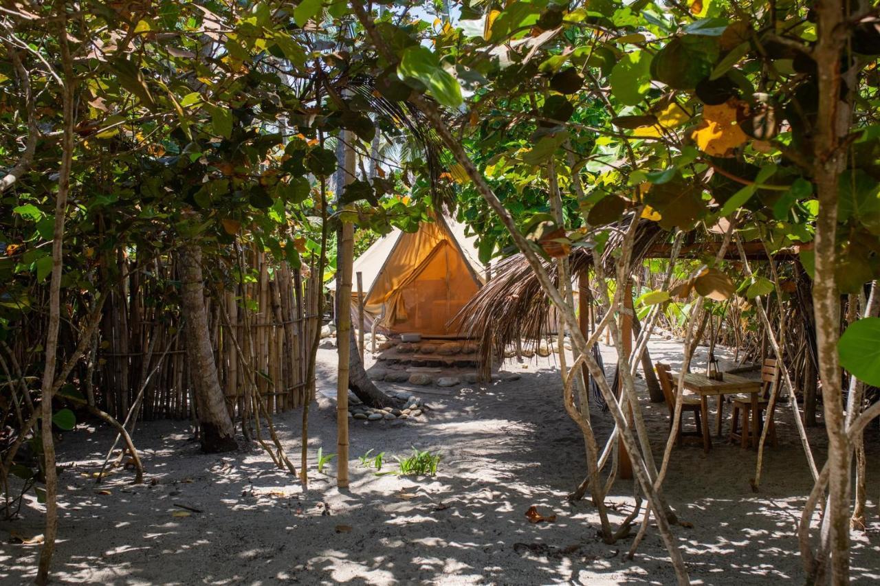 Отель Lote 10 Glamping Гуачака Экстерьер фото